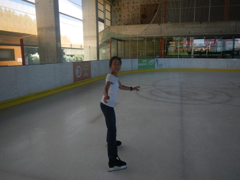 Village Camps International Summer Camp Leysin, Switzerland 2025-08-09 https://www.villagecamps.com/journals_admin/images/703-12-ice skating (31).jpg